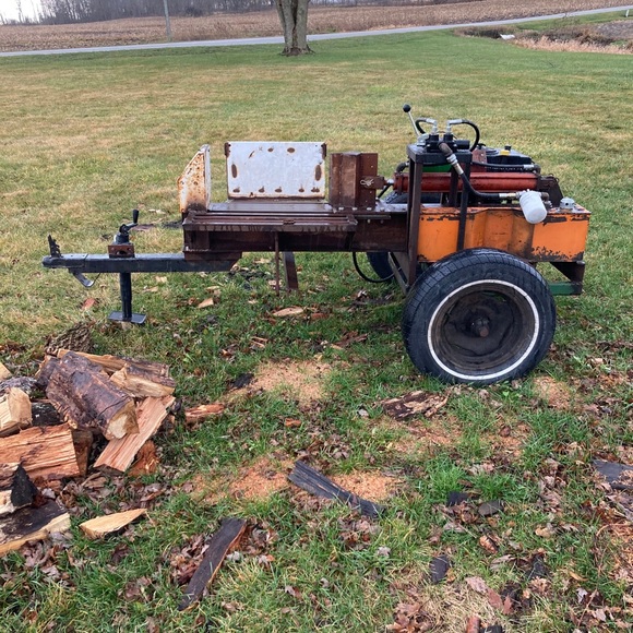 Log splitter - Picture 2 of 4